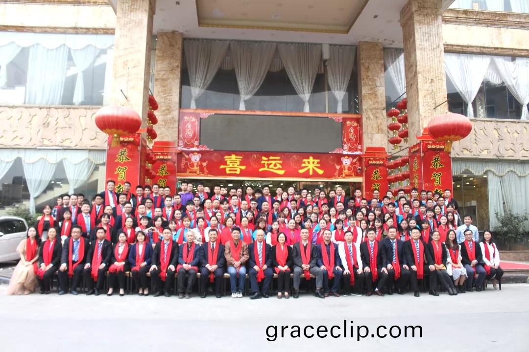 藍(lan)勃(bo)生物2019年度(du)錶彰(zhang)暨2020新年糰拜會(hui)隆(long)重(zhong)擧行(xing)